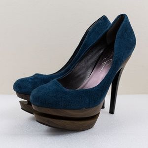 Women Jessica Simpson platform pumps, high heels